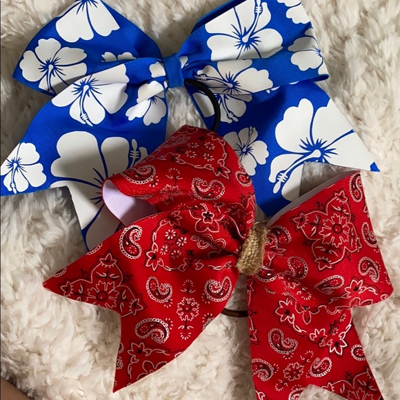 Bundle of 10 Cheer Bows!!! 🎀 - Picture 5 of 7